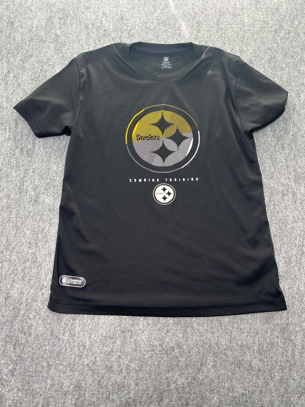 Pittsburgh Steelers NFL Team Apparel Combine Training Black T-Shirt Youth L